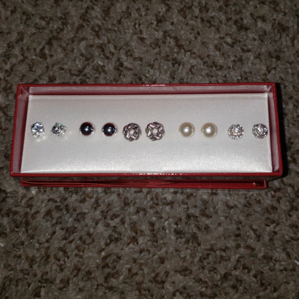 Earrings set - Picture 3 of 6